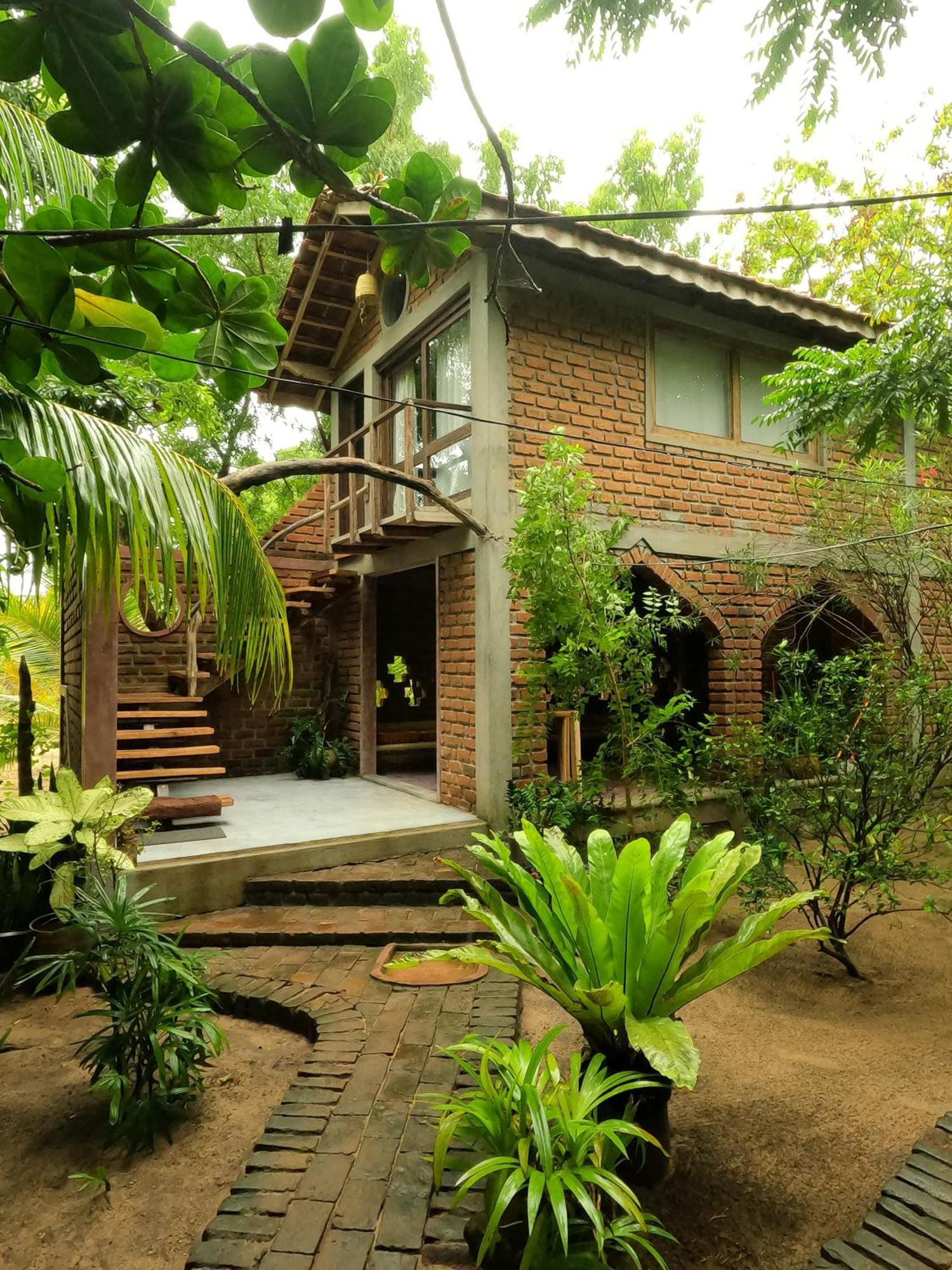 Monsoon Eco Resort - Whisky Point Arugambay Pottuvil Habitación foto